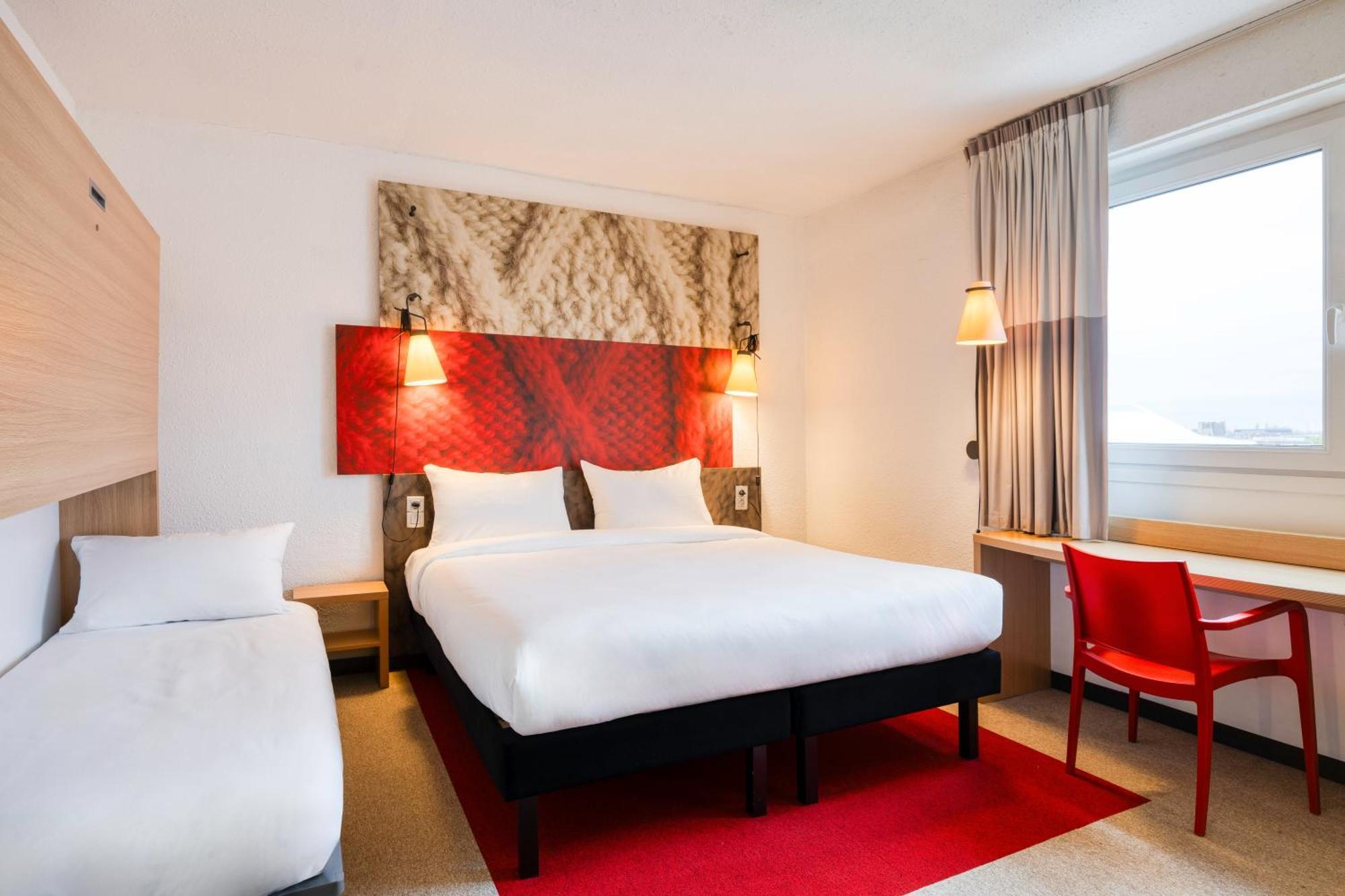 B&B Hotel Mons Gare Esterno foto